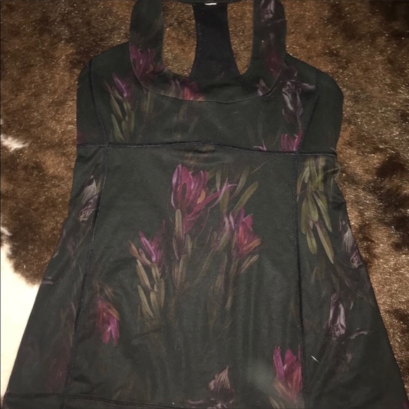 Lululemon size 8 all for $30 - Picture 7 of 7